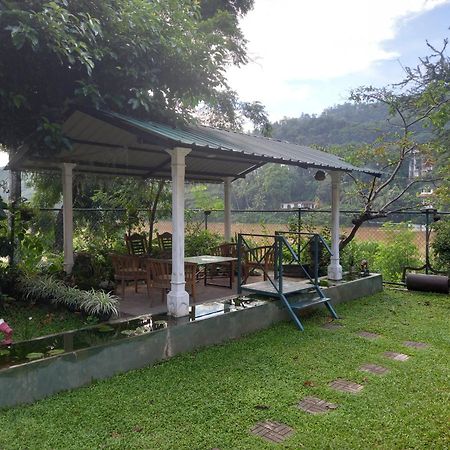 Mahaweli Shades Hotel Kandy Ngoại thất bức ảnh