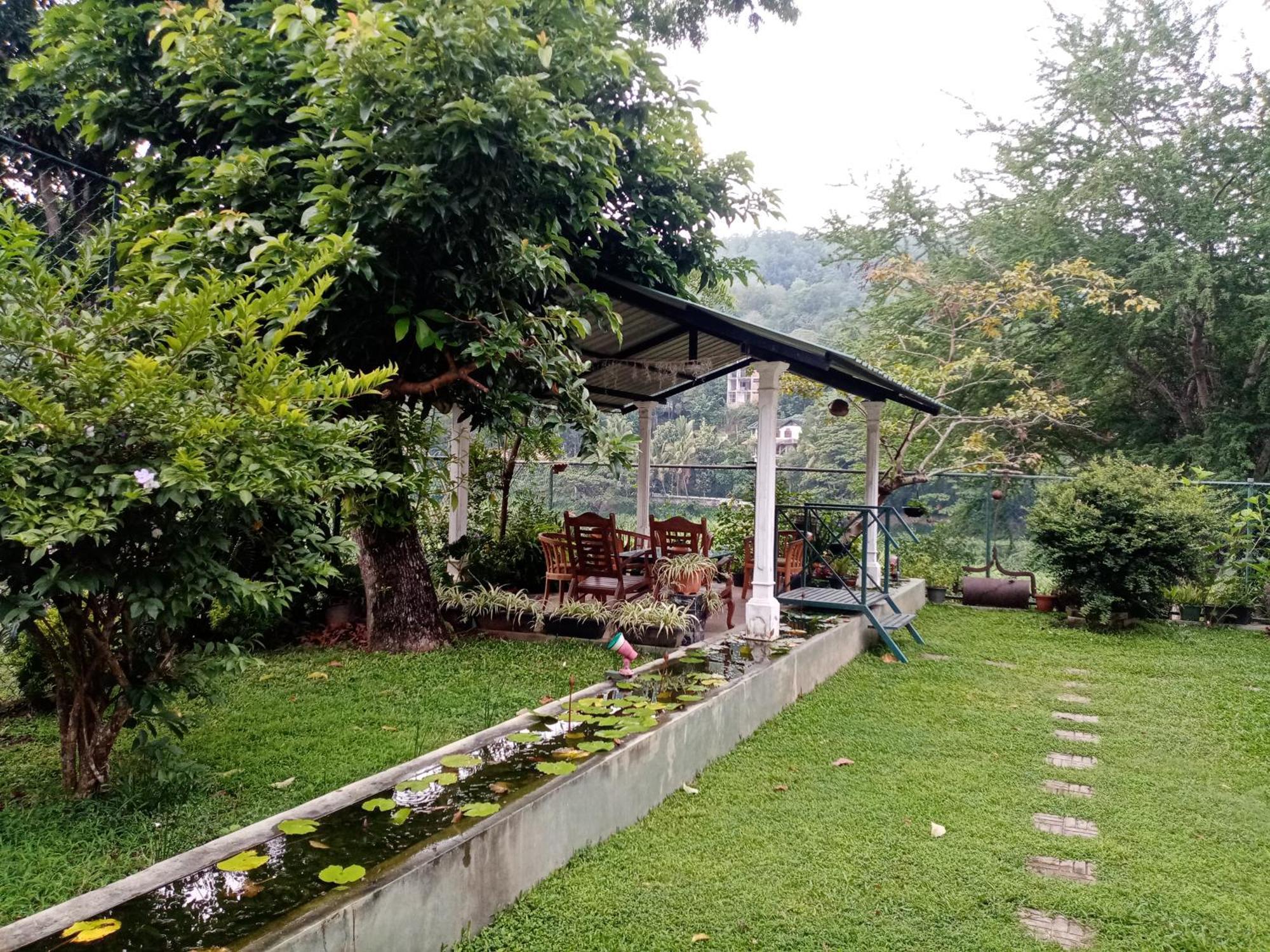 Mahaweli Shades Hotel Kandy Ngoại thất bức ảnh
