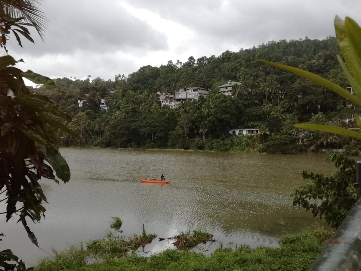 Mahaweli Shades Hotel Kandy Ngoại thất bức ảnh