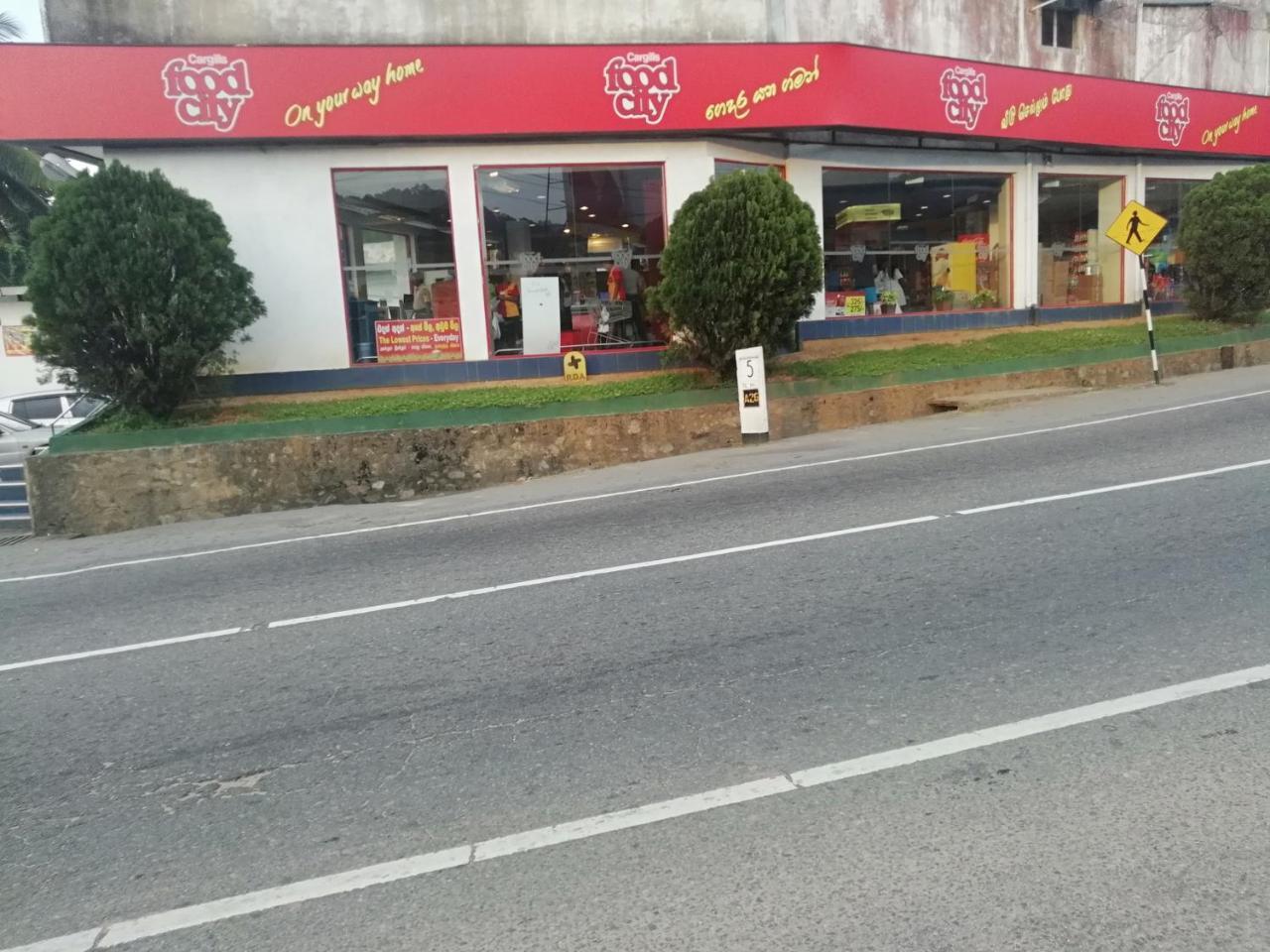 Mahaweli Shades Hotel Kandy Ngoại thất bức ảnh