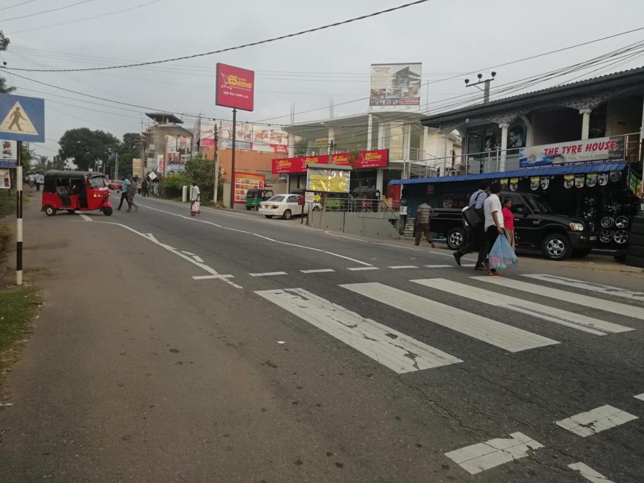 Mahaweli Shades Hotel Kandy Ngoại thất bức ảnh